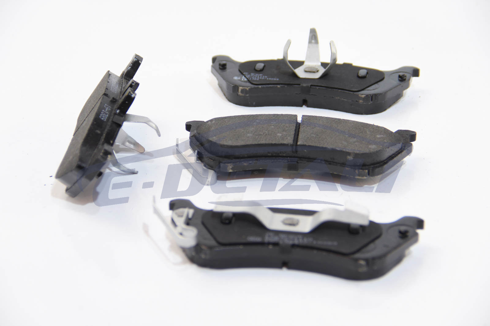 1363701110 JP GROUP JP GROUP DB Тормозные колодки задн.ML W163 98-